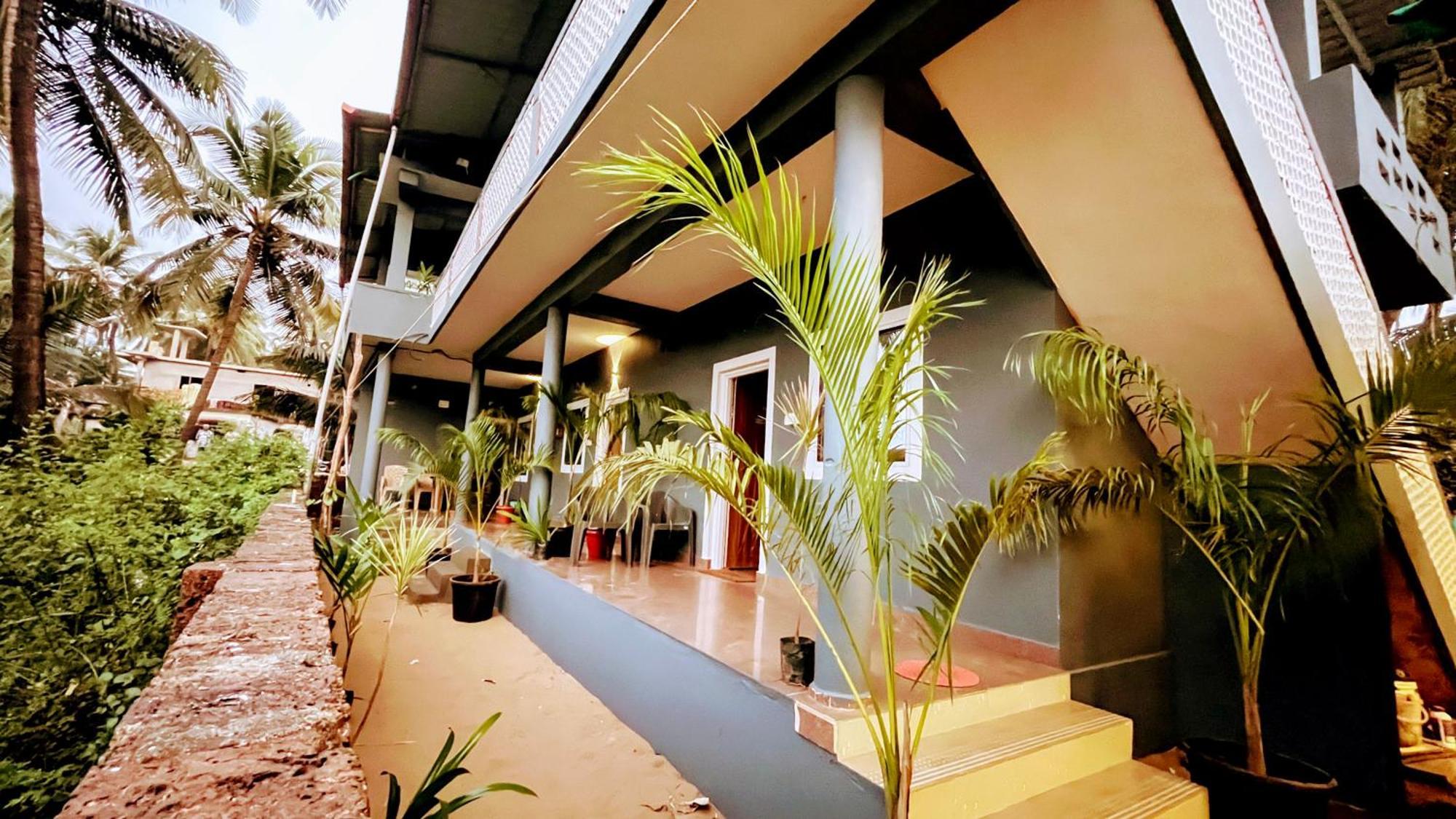 Gokarna Beach Stays By Tune Of Ocean Екстер'єр фото