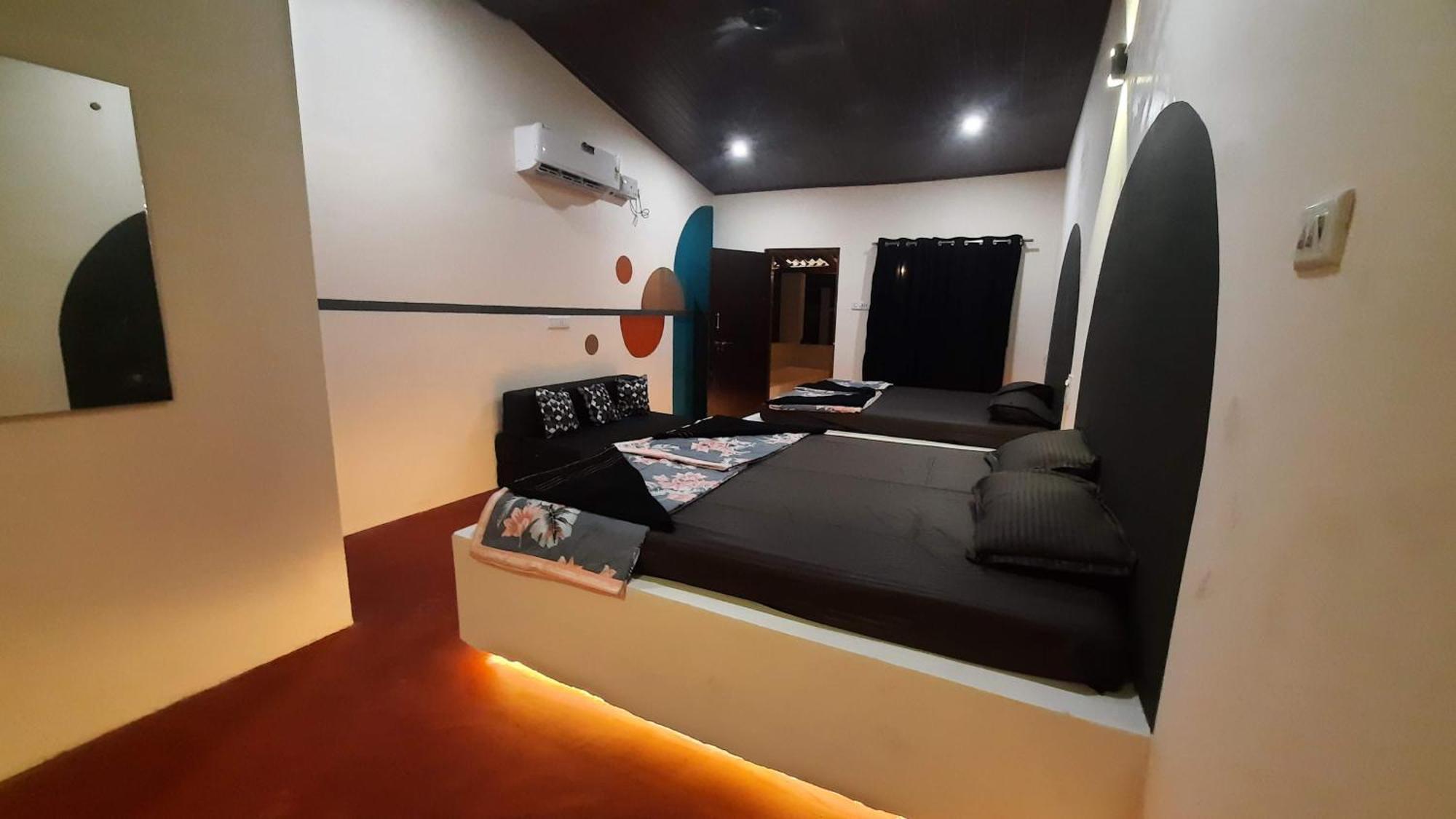 Gokarna Beach Stays By Tune Of Ocean Номер фото
