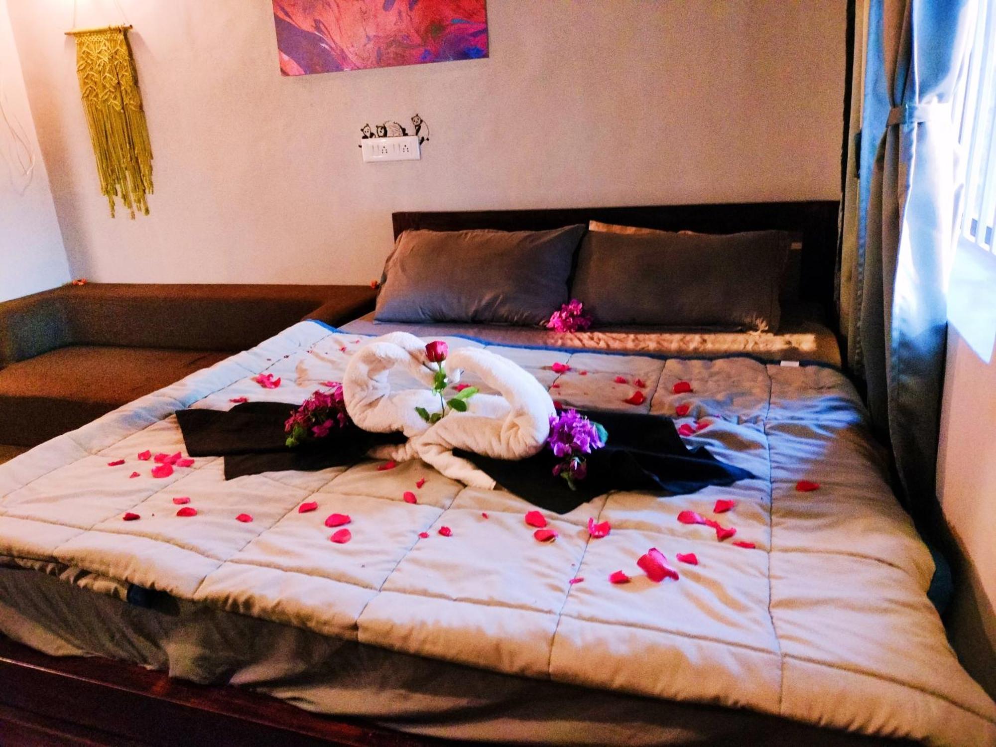 Gokarna Beach Stays By Tune Of Ocean Екстер'єр фото