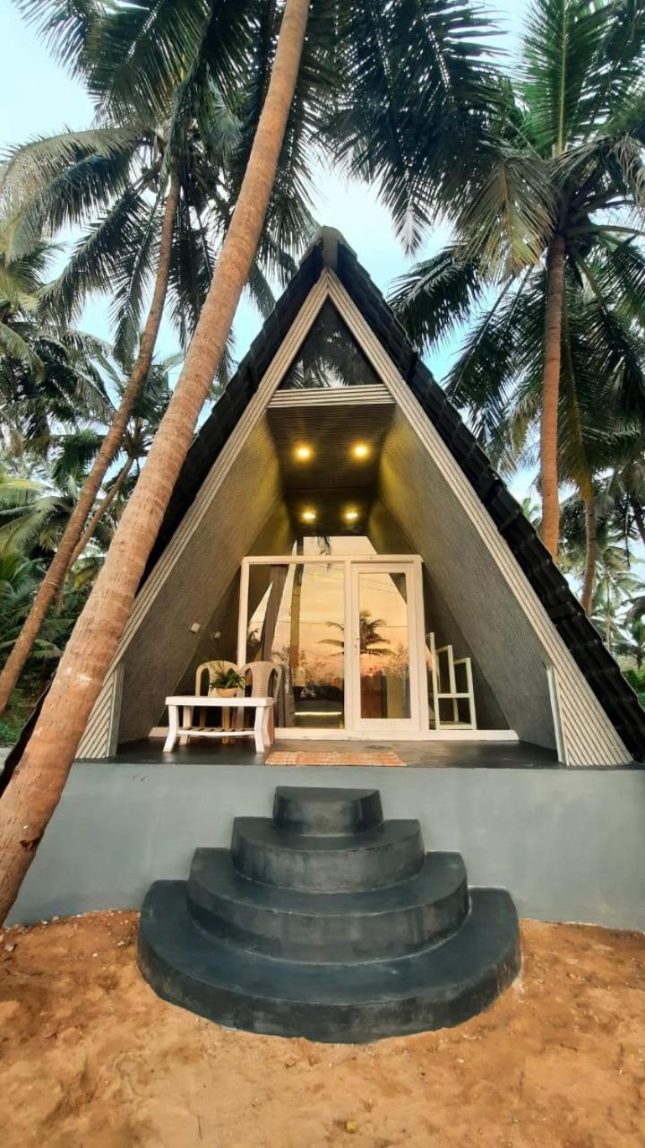 Gokarna Beach Stays By Tune Of Ocean Екстер'єр фото